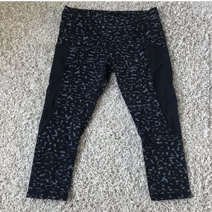 Lululemon pocket cropped leggings